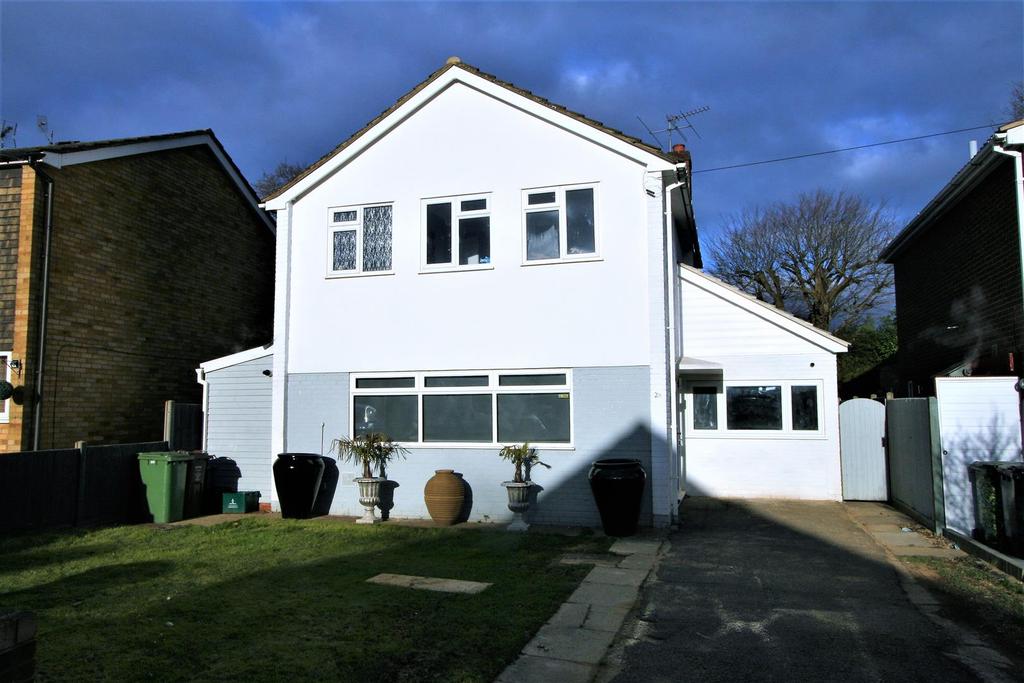 St. Lawrence Way, Bricket Wood, St.... 3 bed detached house £650,000