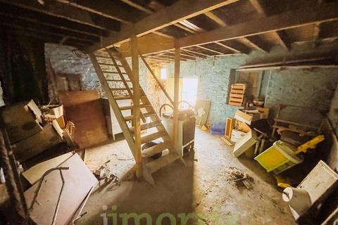 undefined, Llanllwni, Pencader, SA39