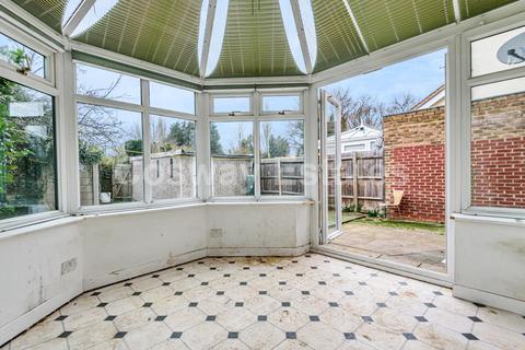 153 Devonshire Road, London, NW7 1DX