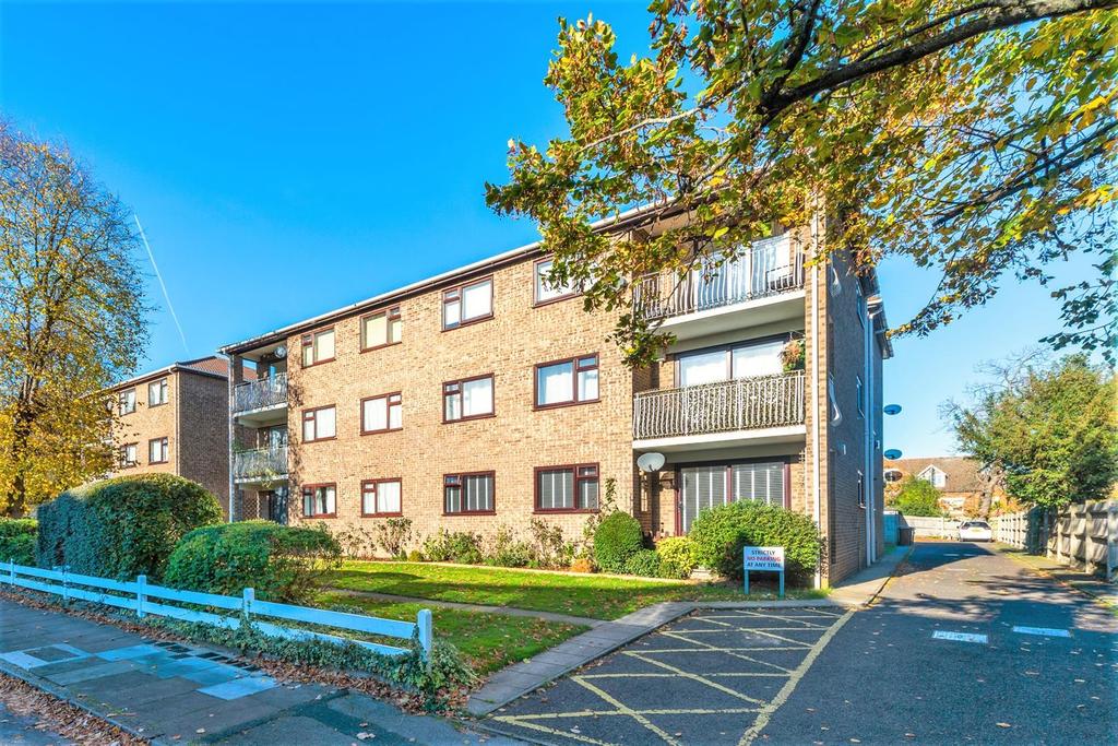 Spencer Road, Bromley, BR1 2 bed apartment £385,000