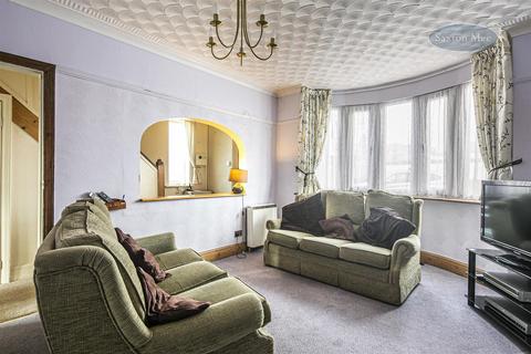 8 Campsall Drive, Sheffield, S10 5FZ
