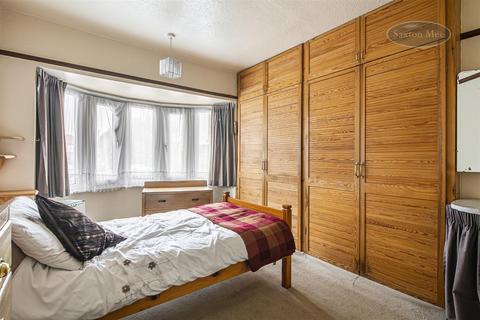 8 Campsall Drive, Sheffield, S10 5FZ