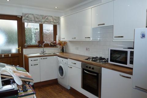 75 Baillie Avenue, Harthill, Shotts, ML7 5SY