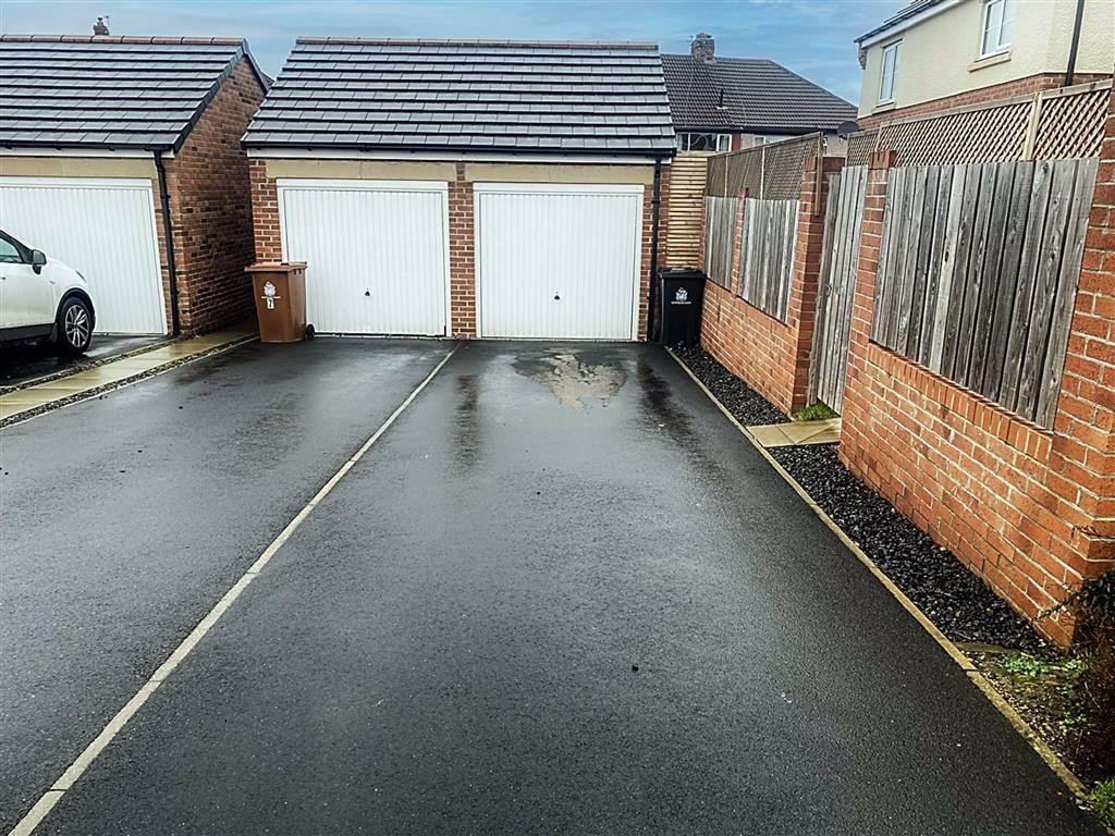 Garage &amp; Parking