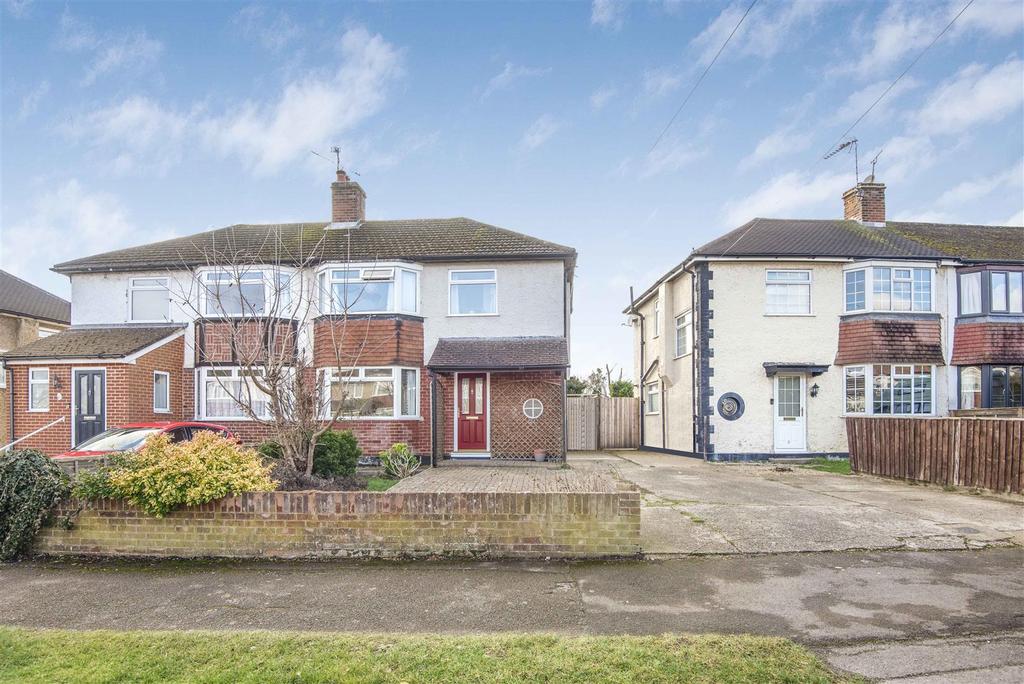 Chiltern Road, Caversham, Reading 3 bed semidetached house £460,000