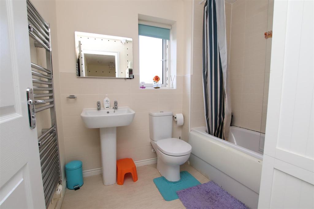 Bathroom.JPG