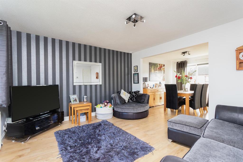 Allison Crescent, Perth 3 bed house £183,995