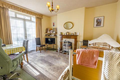 4 Cavendish Vale, Nottingham, NG5 4DS