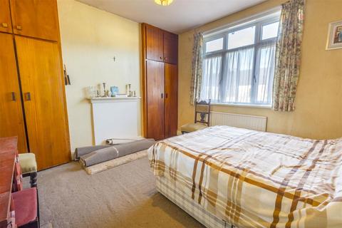 4 Cavendish Vale, Nottingham, NG5 4DS