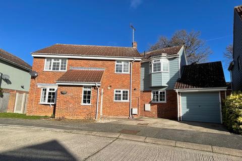 5 Rydal Way, Great Notley, Braintree, CM77 7UG