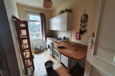 12 Gardens View, Bournemouth, BH1 3QA