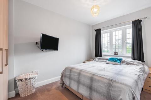 13 Alexander Close, Bromley, BR2 7LW