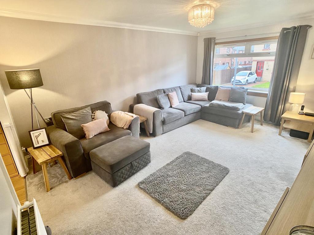 33 Tenters Way, Paisley 3 bed semidetached villa £190,000