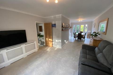 15 King Edwards Rise, Ascot, SL5 8JZ