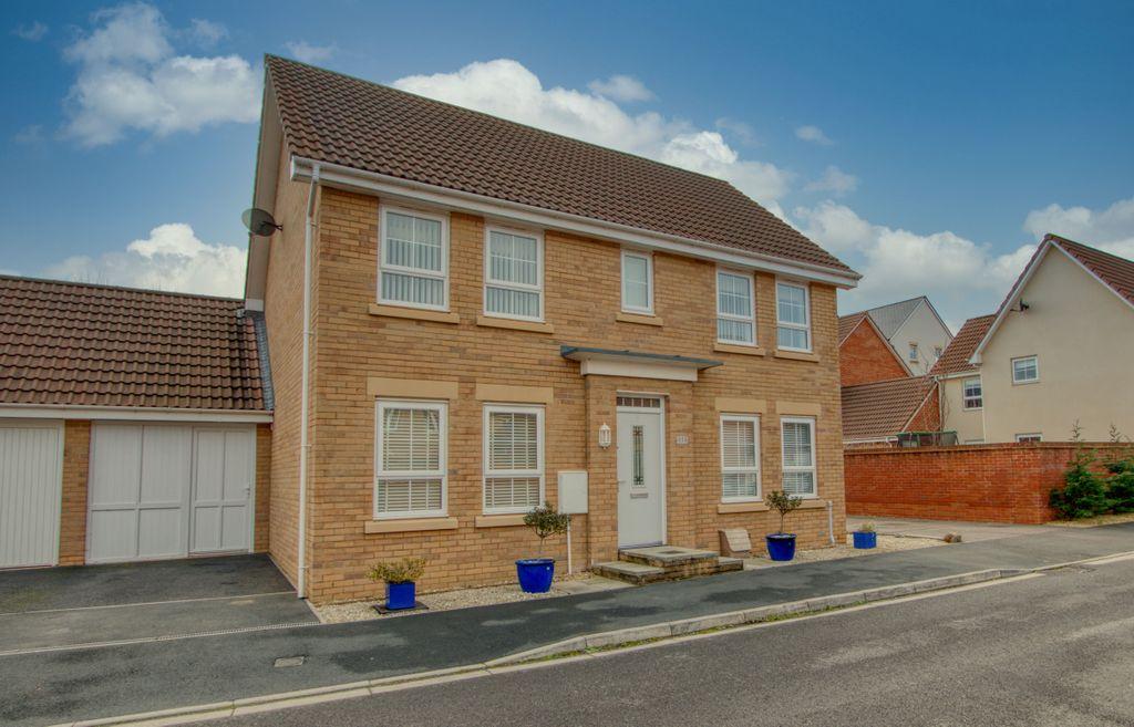 Mill House Road, Norton Fitzwarren... 4 bed detached house £350,000