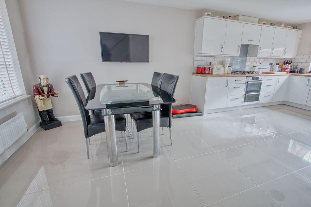 Mill House Road, Norton Fitzwarren... 4 bed detached house £350,000