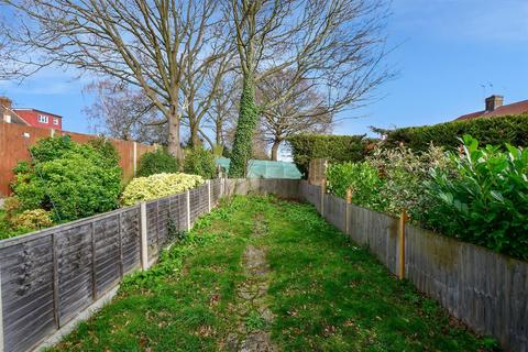 34 Leysdown Avenue, Bexleyheath, DA7 6AT