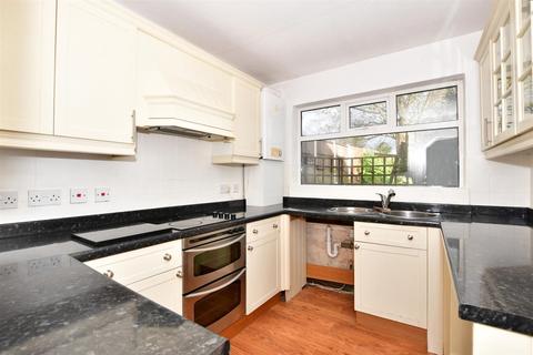 34 Leysdown Avenue, Bexleyheath, DA7 6AT