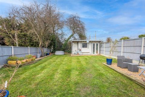 247 Ambleside Drive, Southend-on-sea, SS1 2UE