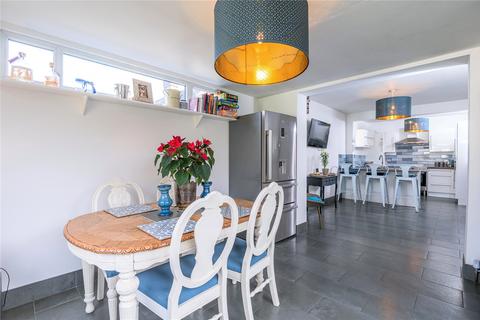 247 Ambleside Drive, Southend-on-sea, SS1 2UE