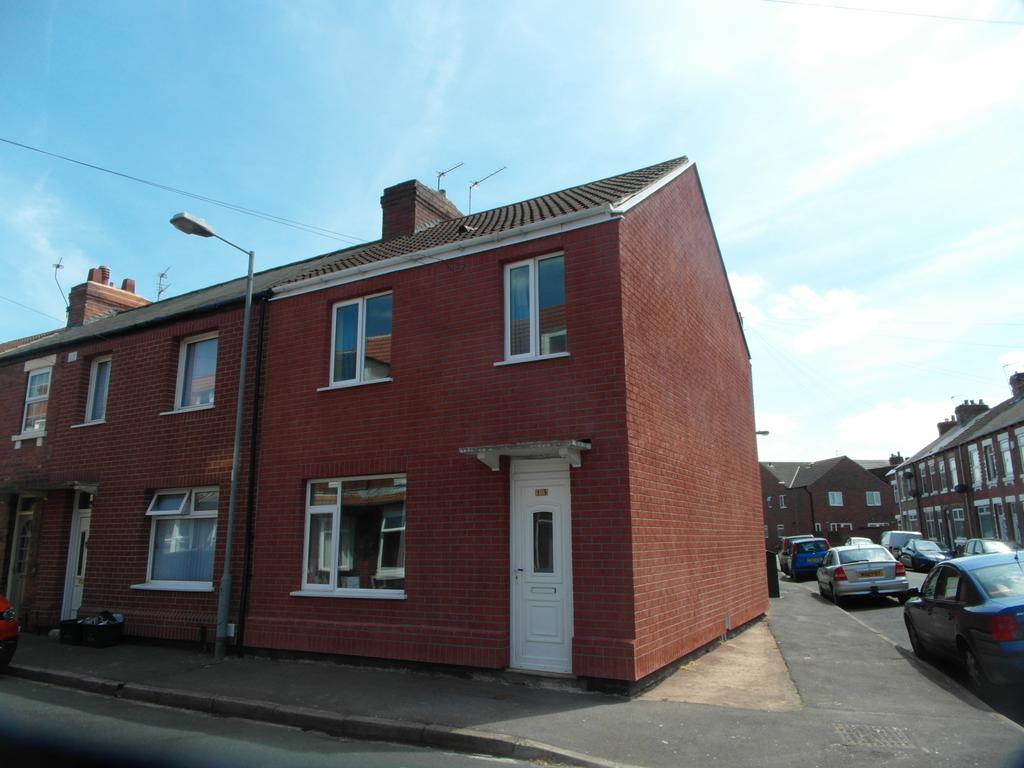 3 Bedroom End of Terrace Property to Rent