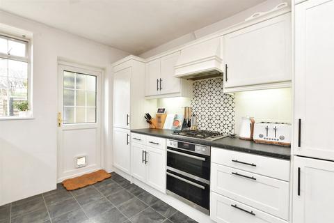 31 Beynon Road, Carshalton, SM5 3RW