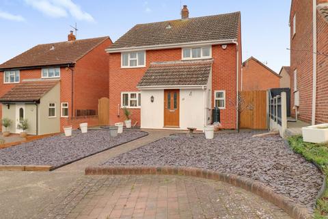 19 Barnwell Drive, Hockley, SS5 4UZ