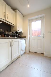 16 Broadstone Road, Stanford-le-hope, SS17 0FU