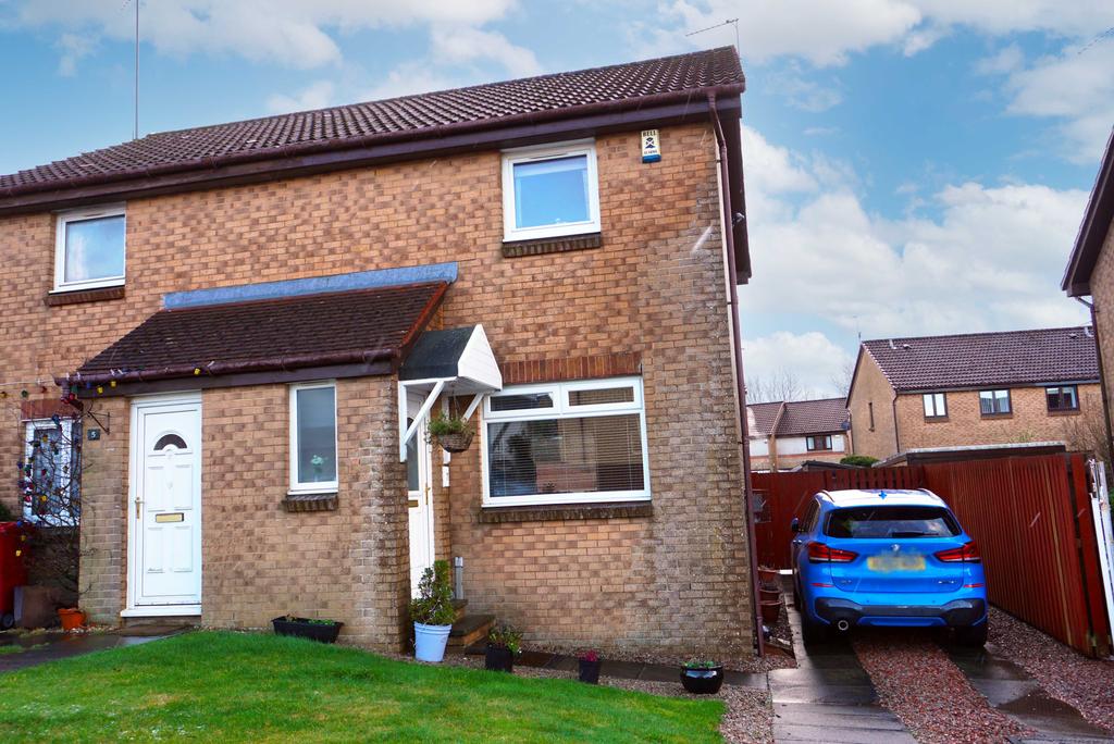Macarthur Drive, East Kilbride G74 2 bed semidetached villa £170,000