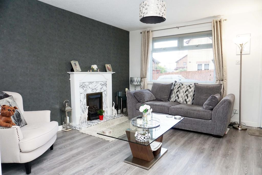Macarthur Drive, East Kilbride G74 2 bed semidetached villa £170,000
