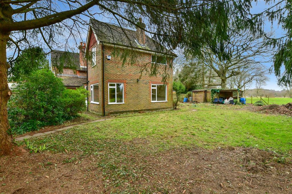 Station Road, Newick, Lewes, East Sussex 3 bed semidetached house £