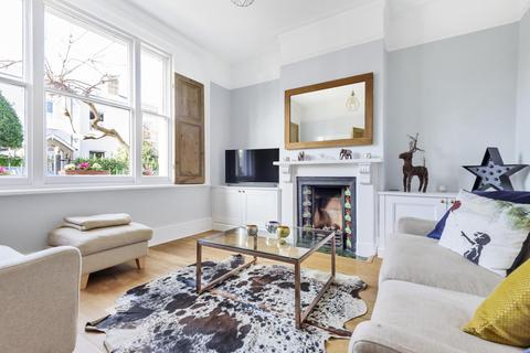 7 Victoria Road, Teddington, TW11 0BB