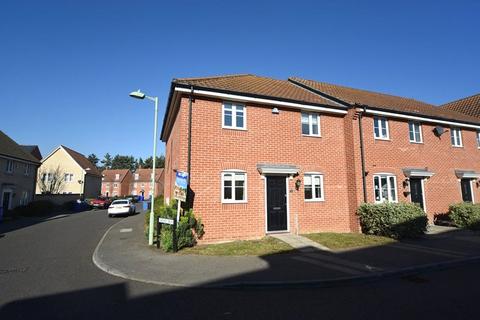 3 bedroom end of terrace house to rent, Privet Way, Red Lodge, Bury St. Edmunds, Suffolk, IP28