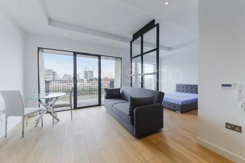 undefined, Globe House, London City Island, London, E14