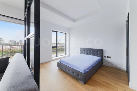 undefined, Globe House, London City Island, London, E14
