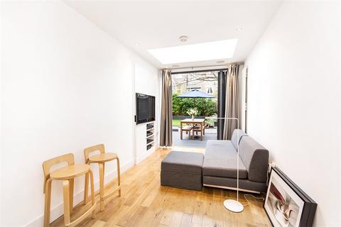 2 bedroom apartment to rent, Coningham Road, Shepherds Bush, W12