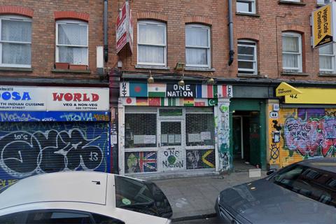 Shop to rent, Hanbury Street, London, E1