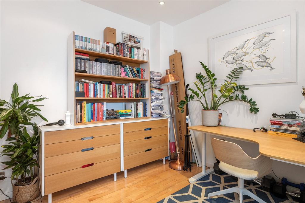 Bedroom/Study