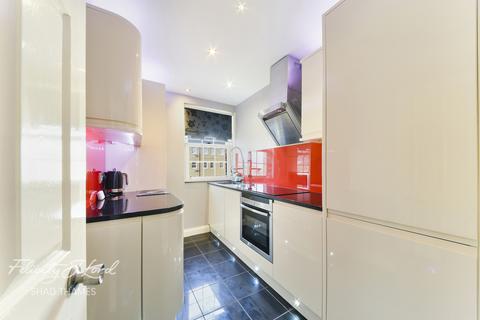 22 Edward Square, London, SE16 5EE