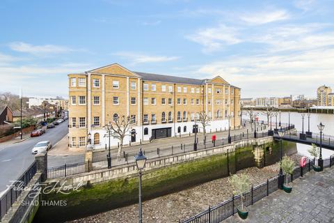 22 Edward Square, London, SE16 5EE