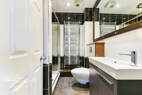 22 Edward Square, London, SE16 5EE