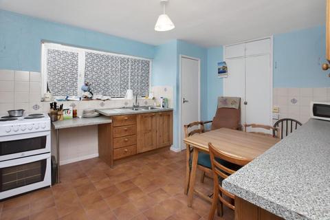 43 Longfield, Starcross, Exeter, EX6 8PW
