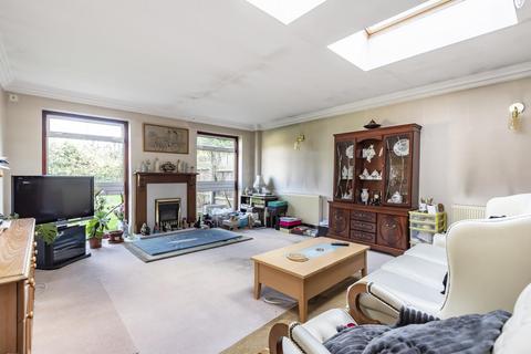 43 Albyfield, Bromley, BR1 2HY