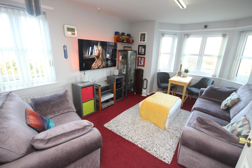 Carnoustie Court, West Monkseaton, Whitley Bay, NE25 9EZ 2 bed flat £