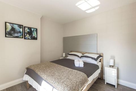 Flat 20, De Walden House Allitsen Road, London, NW8 7BA
