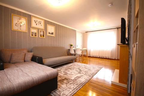 12 Bourne Close, Laindon, Basildon, SS15 6DZ