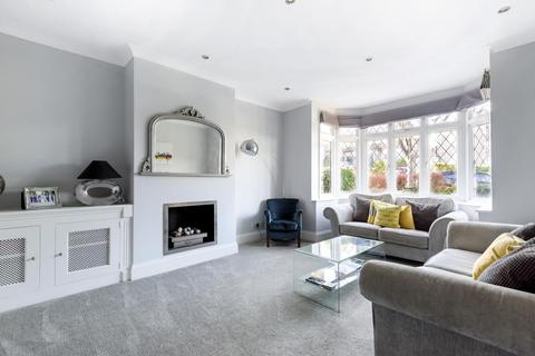 37 Pickhurst Park, Bromley, BR2 0UE