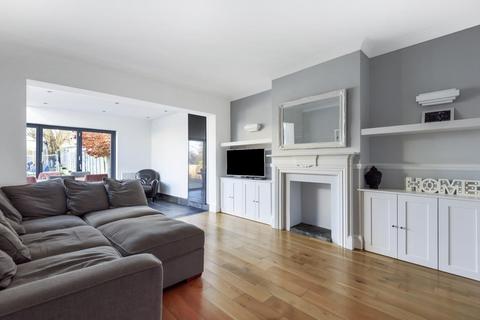 37 Pickhurst Park, Bromley, BR2 0UE
