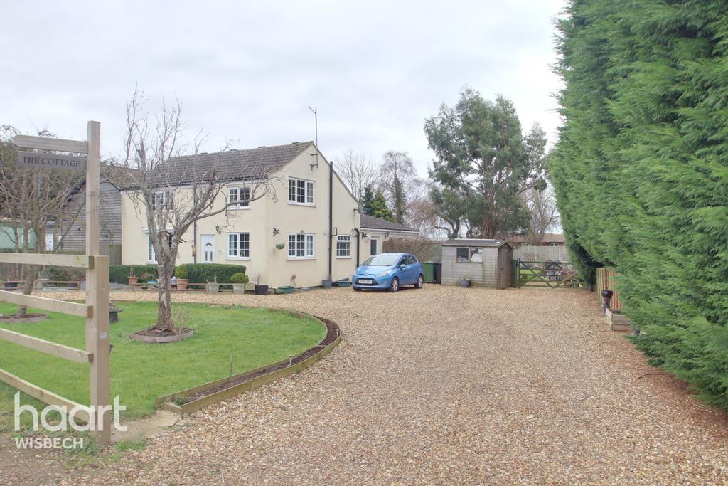 Mill Road, West Walton 3 bed detached house £325,000