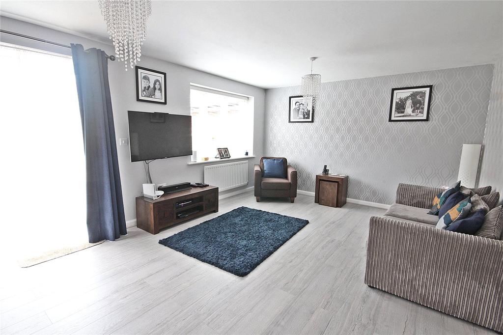 Ryder Way, Flitwick, Bedfordshire, MK45 4 bed end of terrace house £